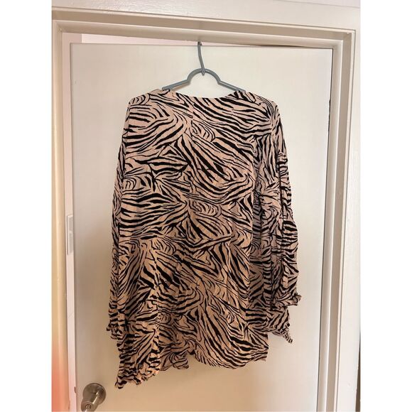 Xhilaration animal print kimono size l/xl - Picture 2 of 3